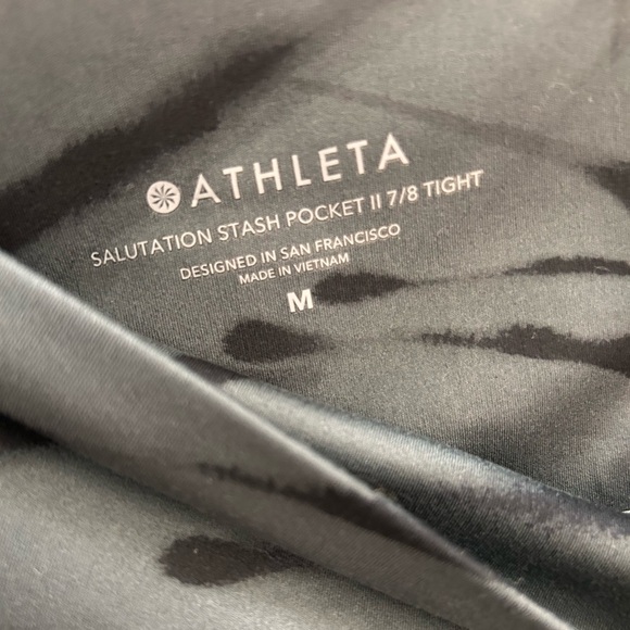 ATHLETA 7/8 Salutation legging - Picture 6 of 6
